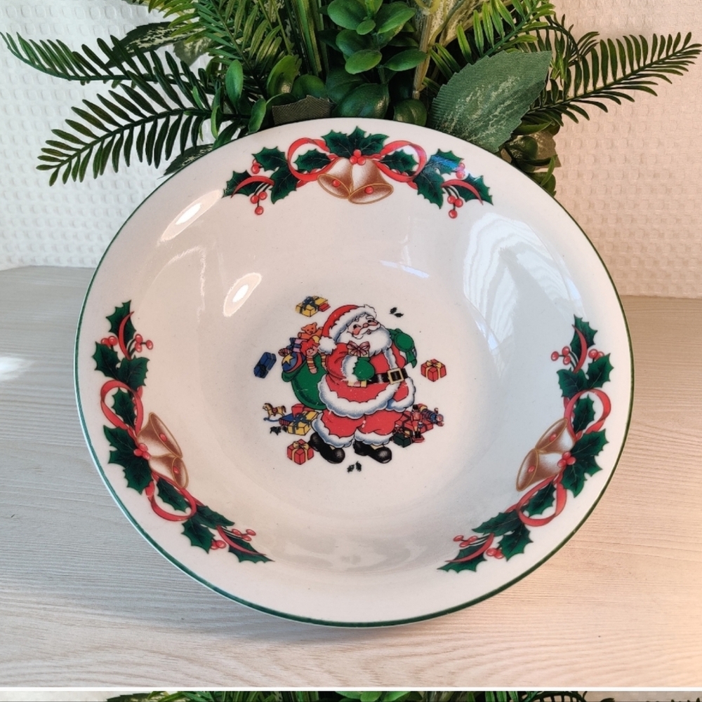 Vintage AROMA Ceramic Christmas Bowl